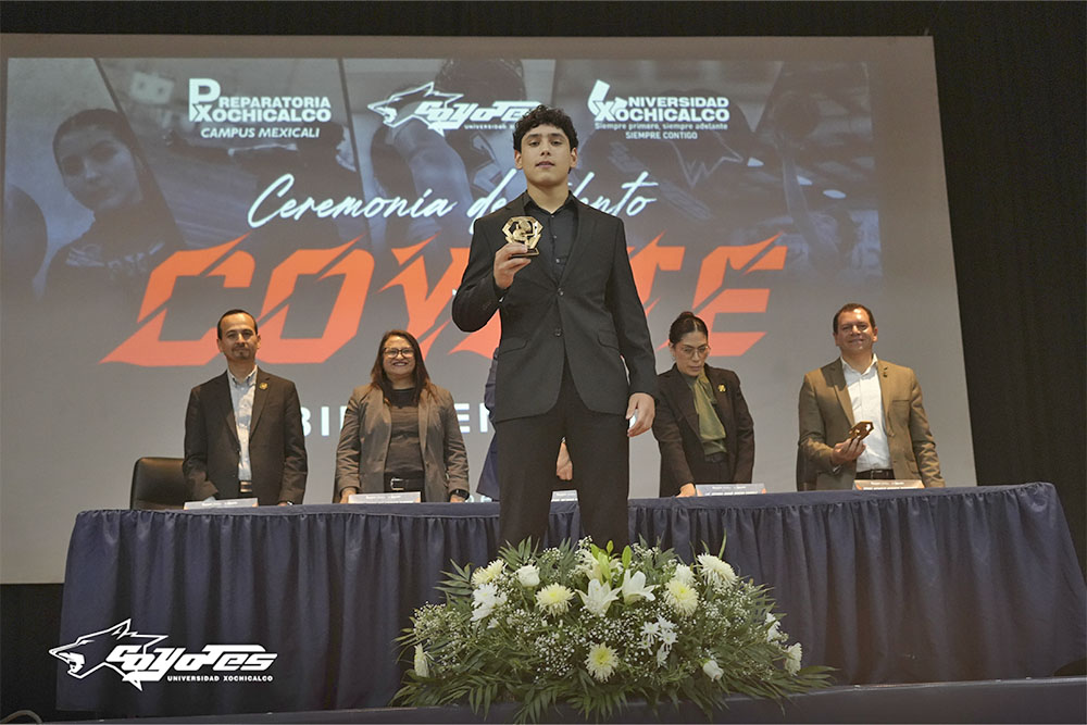 Reconoce Universidad Xochicalco a sus equipos deportivos durante la emotiva ceremonia “Talento Coyote”
